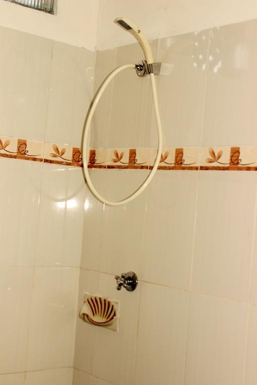 Surya Home Stay Nusa Lembongan  Exterior photo