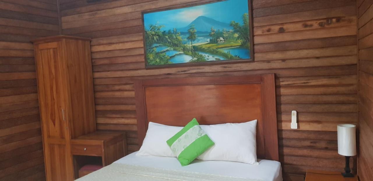 Surya Home Stay Nusa Lembongan  Exterior photo