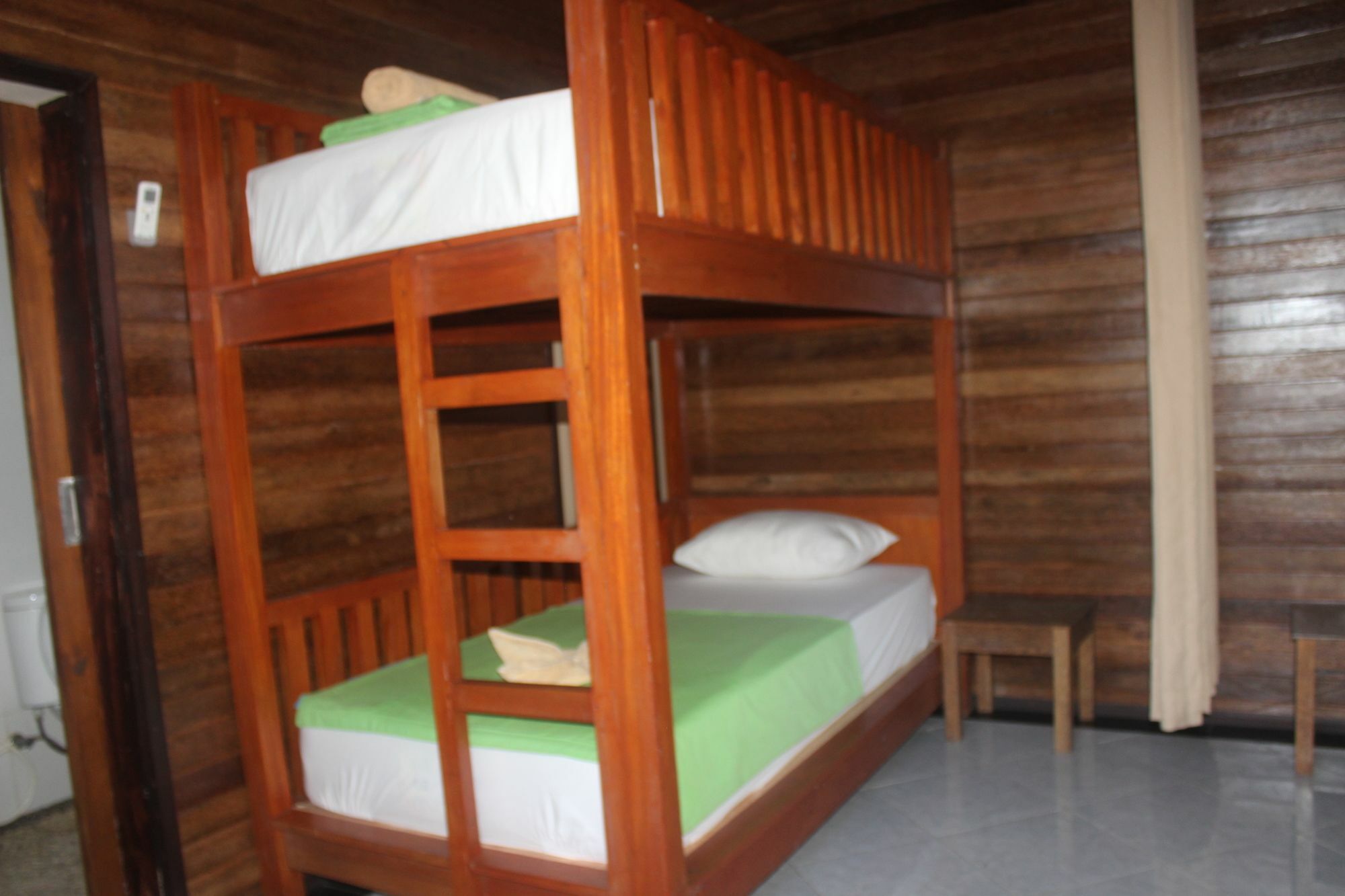 Surya Home Stay Nusa Lembongan  Exterior photo